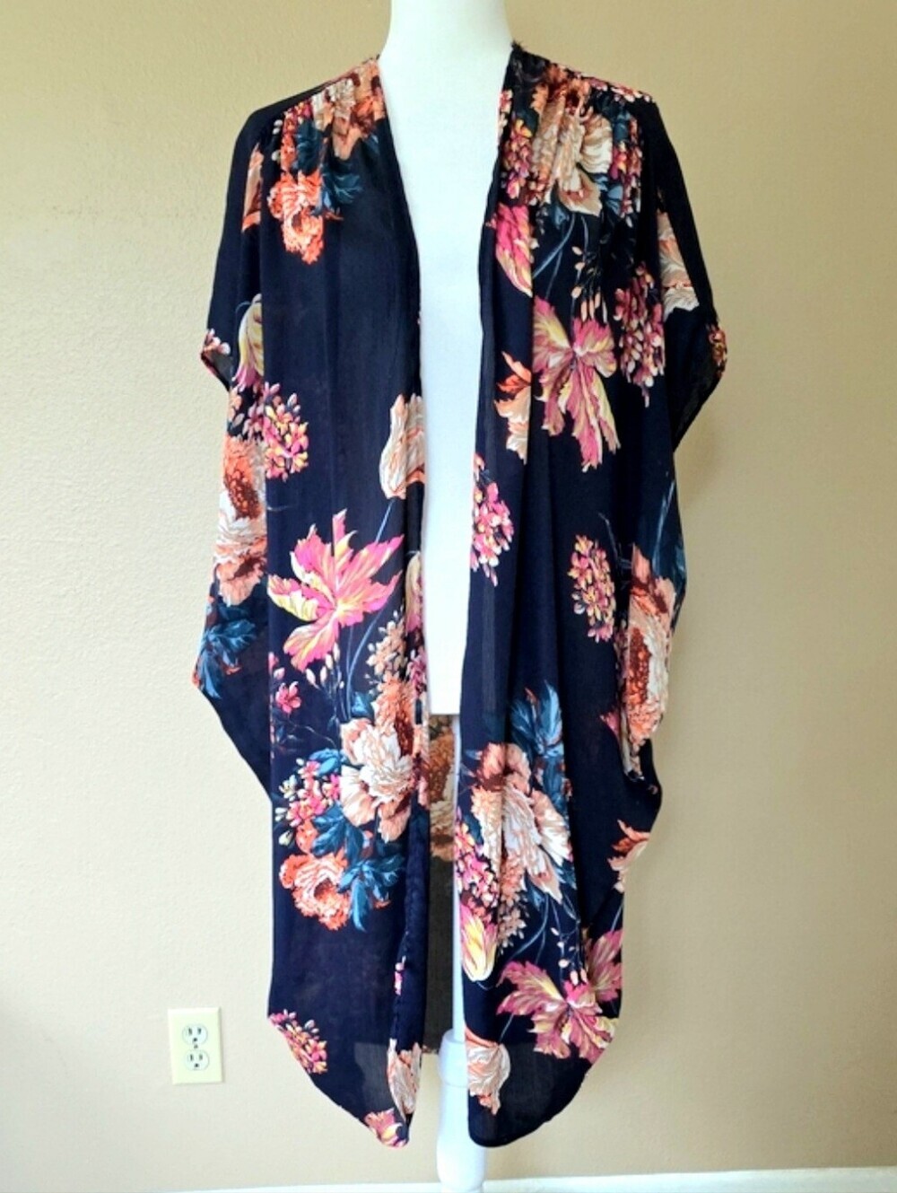 Umgee Womens Plus Size Floral Boho Bloom Cocoon Kimono - Size 1X